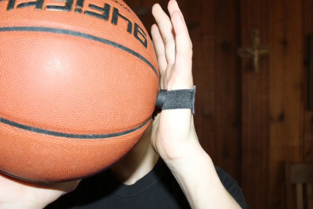 HoopsKing No Palm Dribbling & Shooting Aid, Pair